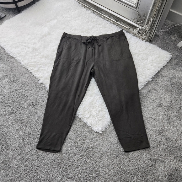 Max & Mia Pants - Max & Mia Olive Pull On Elastic drawstring waist and a relaxed fit lounge pants.